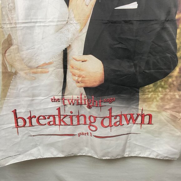 Twilight Breaking Dawn Part 1 Fabric Poster – Edward & Bella Wedding Scene - Picture 3 of 6